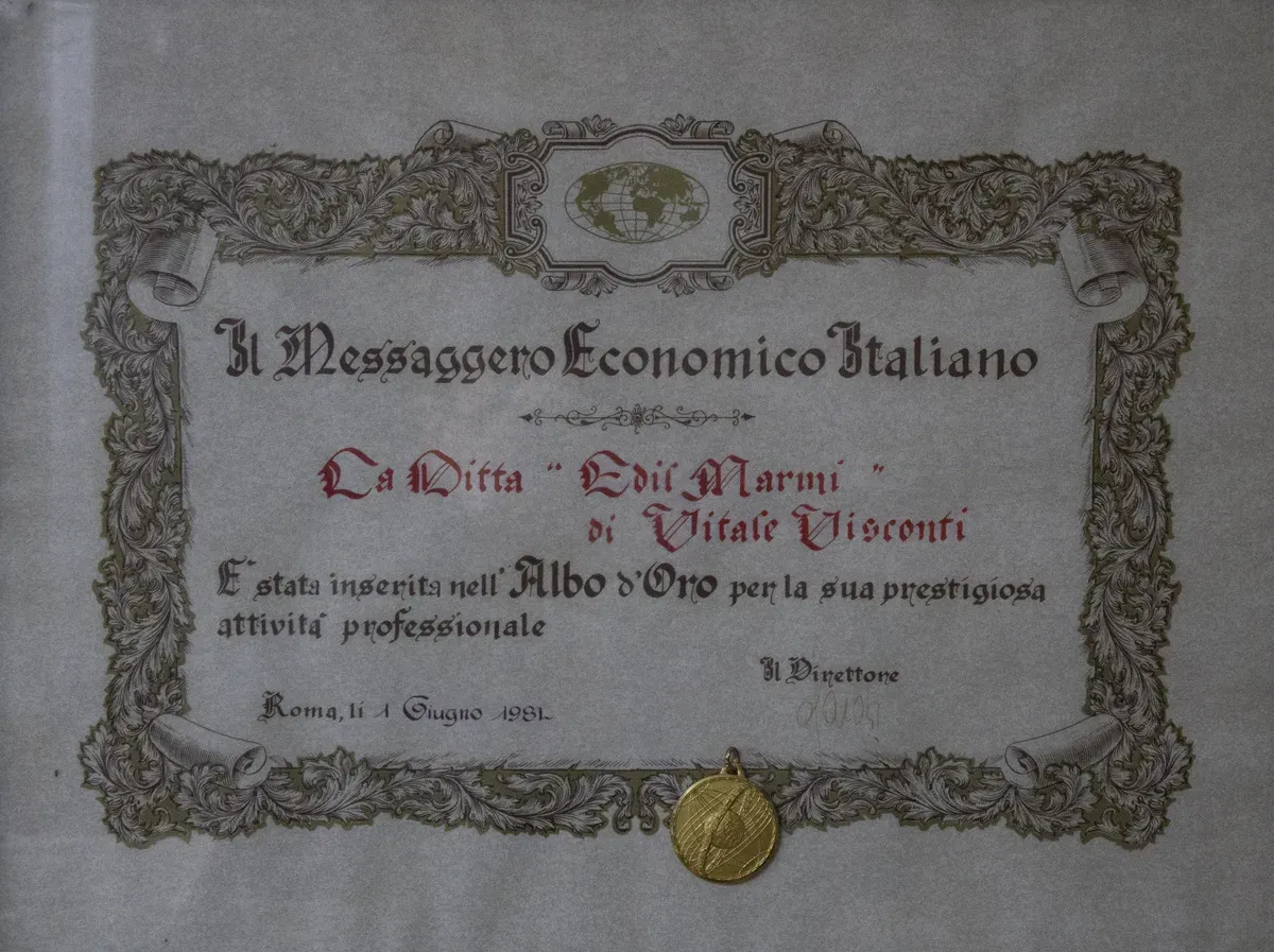 Il Messaggero Economico Italiano: la ditta Edil Marmi di Vitale Visconti inserita nell'Albo d'Oro (Roma, 1981)